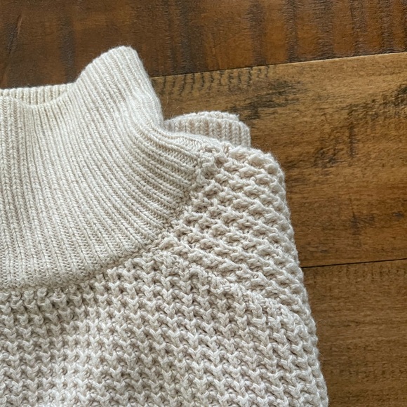 Zara Knit Sweater - Picture 6 of 6